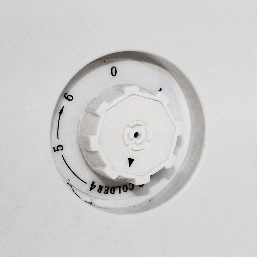 Dellware DW60E 60L Silent Mini Bar Fridge